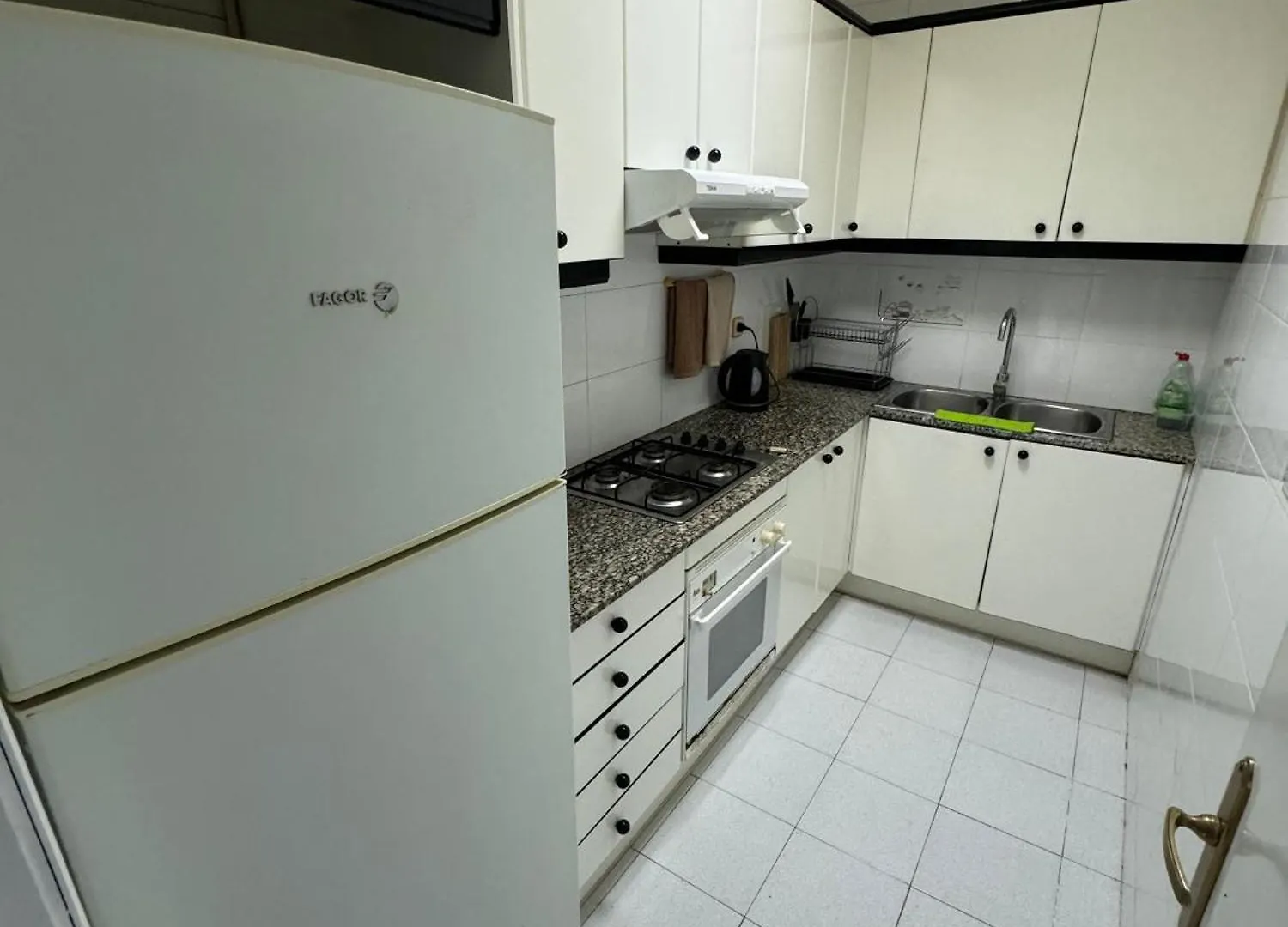 Sea View Apartments Barcellona Spagna